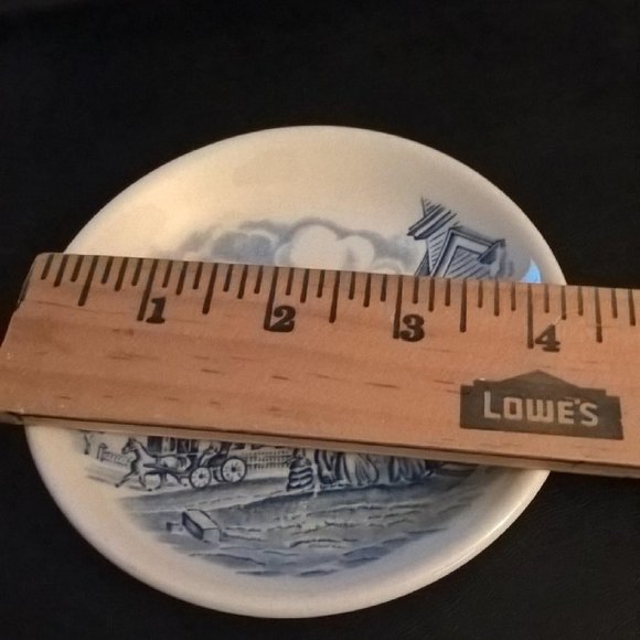 Vintage Upper Canada Village - Small Butter Pat Plate / Tea Bag Plate - Souvenir - Picture 10 of 11